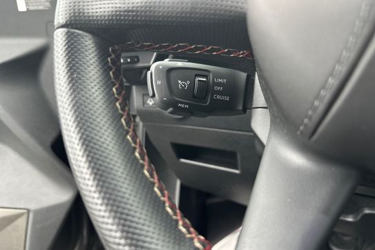 DS DS 7 Performance Line+ 1.6 E-Tense PHEV EAT