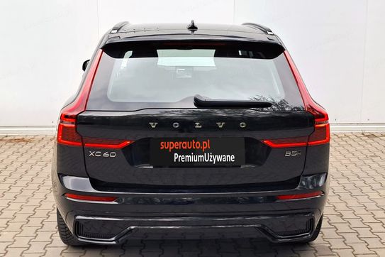 Volvo XC60 B5 B AWD Plus Dark