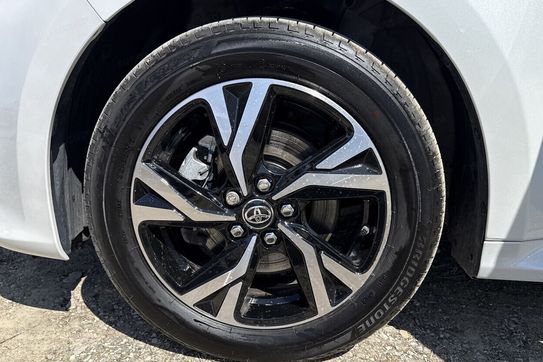 Toyota Yaris Hybrid Style