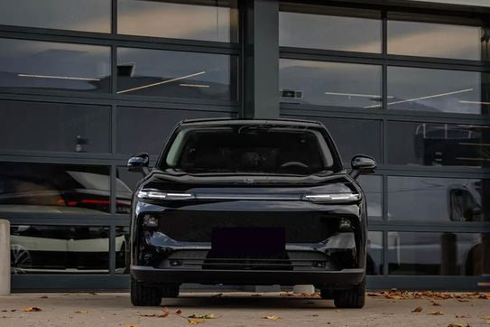 Leapmotor B10 Design Hybrid EV 18,8 kWh