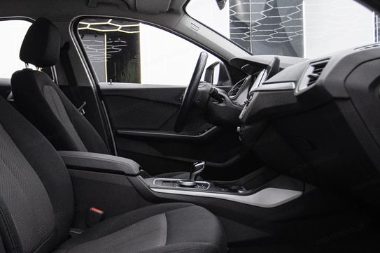 BMW Seria 1 118i Advantage aut