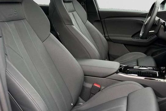 Audi Q6 e-tron S line