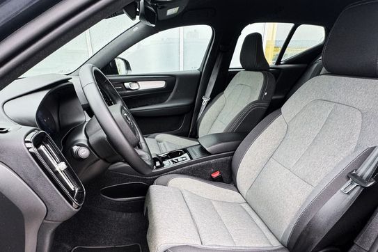 Volvo XC40 B3 Plus Dark aut