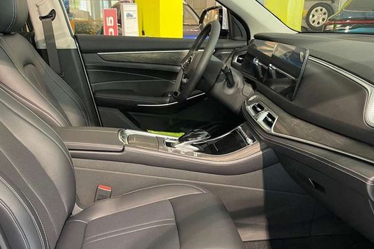 DFSK E5 Prestige 1.5  PHEV E-CVT