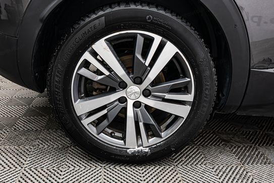 Peugeot 3008 1.6 PureTech Hybrid PHEV Allure