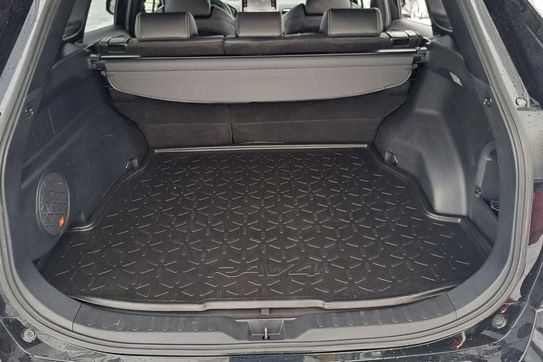 Toyota RAV4 2.5 Hybrid Black Edition by JBL 4x4