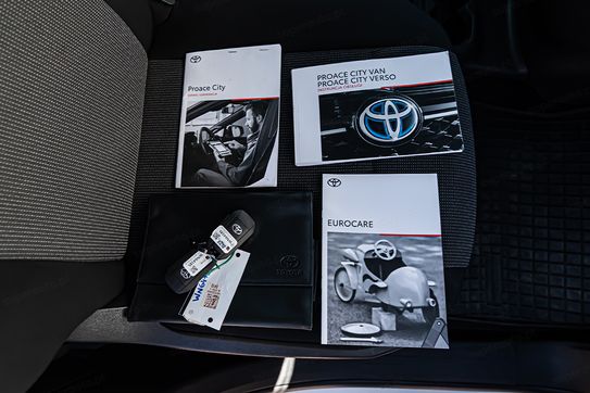 Toyota Proace City Verso Long Combi