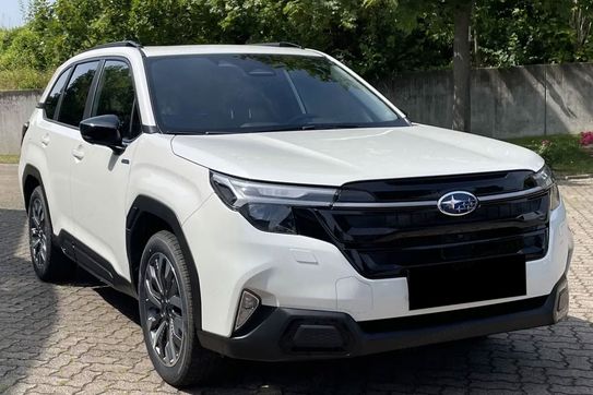 Subaru Forester e-Boxer Platinum  2.0i-L