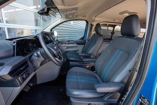 Ford Tourneo Custom L1H1 PHEV Sport AT