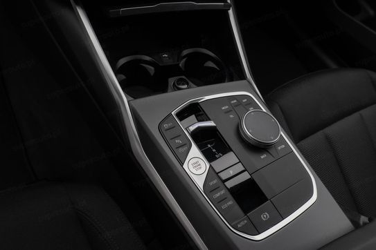 BMW Seria 3 Touring 320i