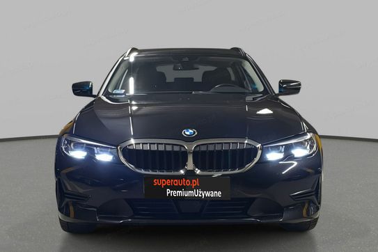 BMW Seria 3 320d xDrive