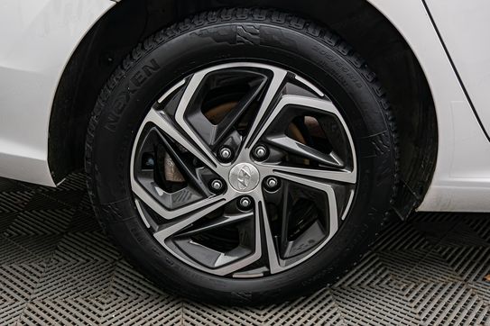 Hyundai i30 1.5 T-GDI Smart DCT