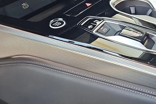Audi A6 e-Hybrid quattro S line Avant