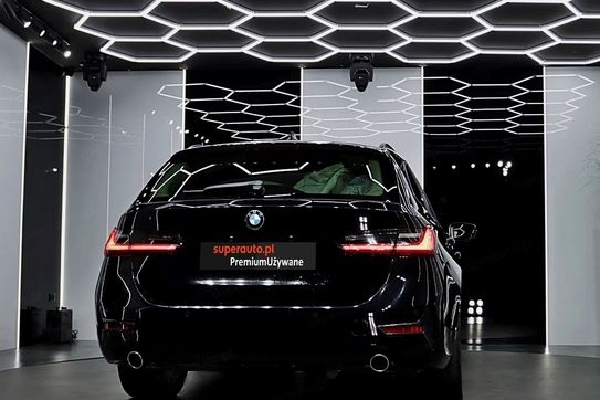 BMW Seria 3 318d Sport Line