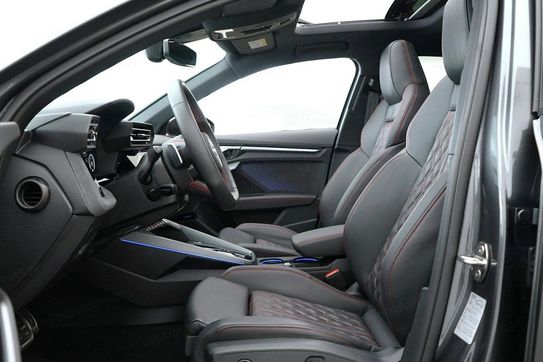 Audi A3 S3 TFSI quattro S tronic