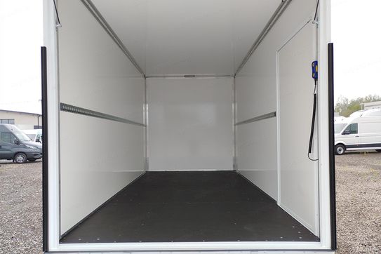 Iveco Daily 35S18 Kontener 8EP + Winda