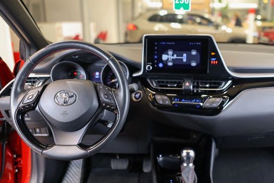 Toyota C-HR 1.8 Hybrid GR Sport