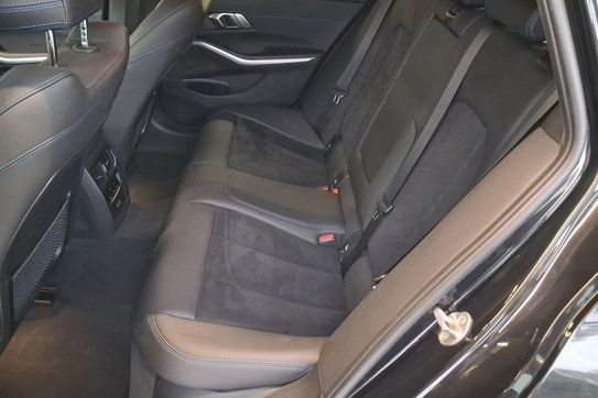 BMW Seria 3 Touring 320d xDrive M Sport