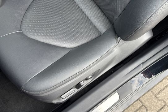 Toyota Camry Executive 2.5 Hybrid