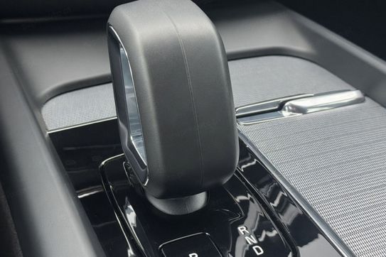 Volvo XC60 B5 B AWD Plus Dark aut