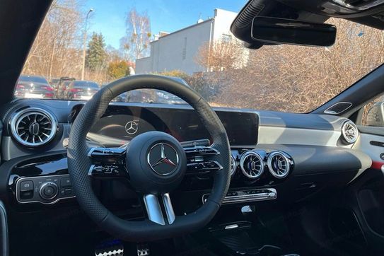 Mercedes CLA 220 d AMG Line