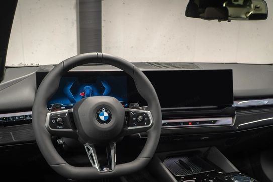 BMW Seria 5 Touring 520d xDrive M Sport