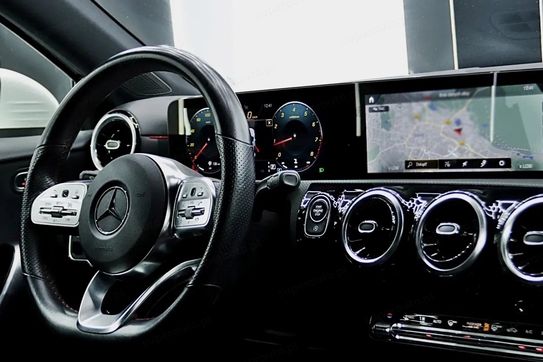 Mercedes Klasa A 180 AMG Line 7G-DCT