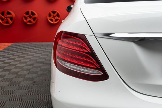 Mercedes Klasa E E 220 d 4-Matic AMG