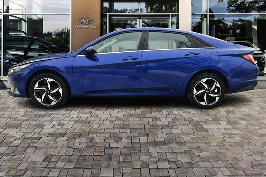 Hyundai Elantra 1.6 Smart DCT