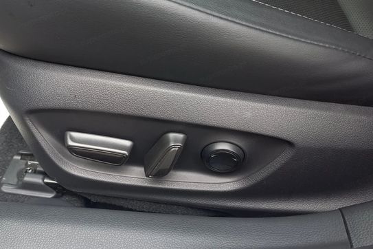 Toyota Prius Executive 2.0 Plug-in Hybrid