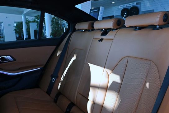 BMW Seria 3 318i M Sport aut