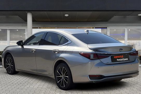 Lexus ES 300h Business Edition