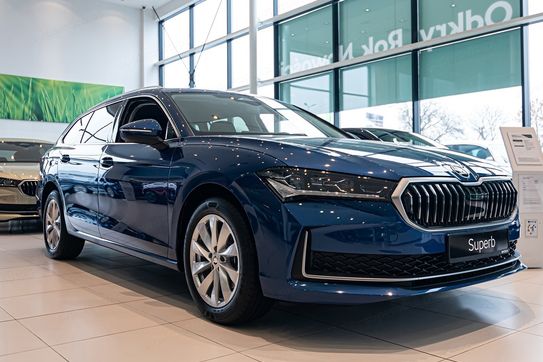 Skoda Superb Drive 2.0 TSI DSG