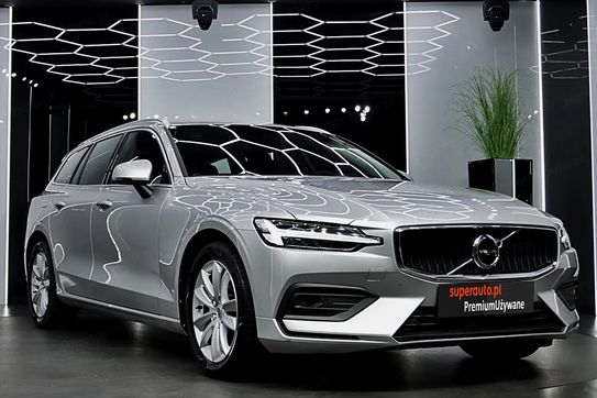 Volvo V60 B4 B Momentum Pro