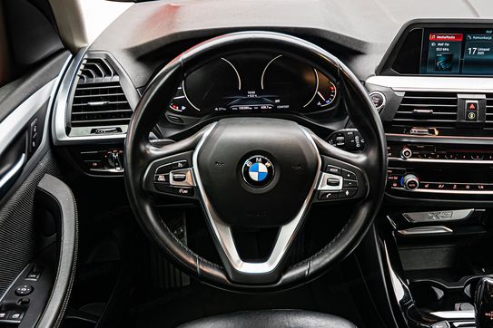 BMW X3 sDrive18d aut