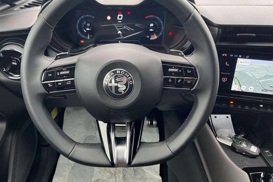 Alfa Romeo Junior 1.2 Ibrida Ti