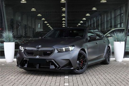 BMW Seria 5 M5