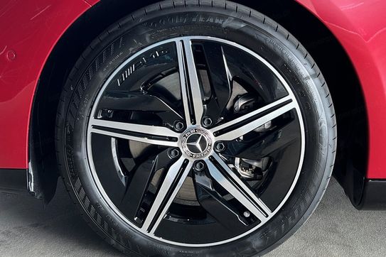 Mercedes CLA 220 4-Matic AMG Line