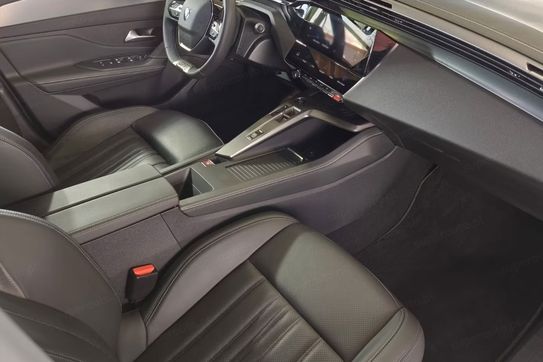 Peugeot 408 GT Exclusive S&S 1.2 mHEV  e-DSC6