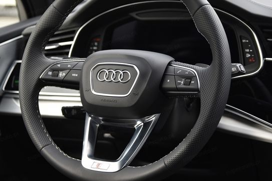 Audi Q7 TFSI e quattro S Line