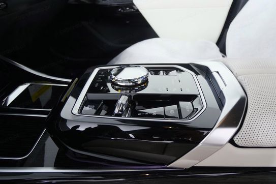 BMW Seria 7 740d xDrive M Sport