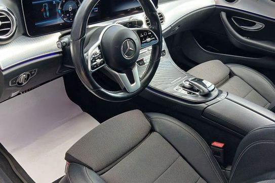 Mercedes Klasa E E 220 d  Avantgarde