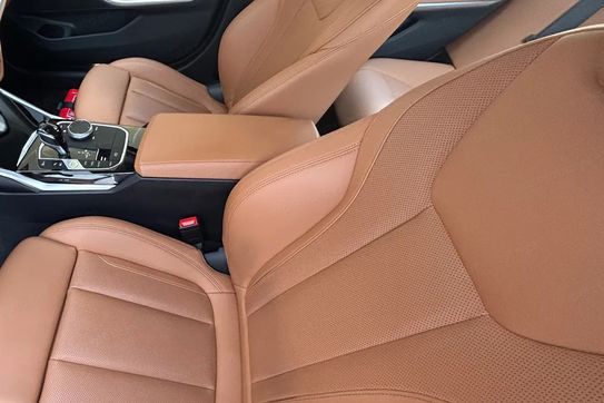 BMW Seria 3 330e PHEV M Sport sport-aut