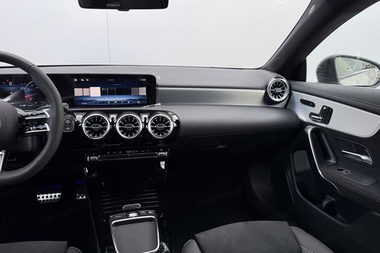 Mercedes CLA 220 4-Matic AMG Line