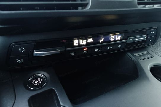 Peugeot Partner Van L2H1 AT