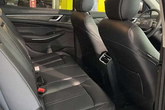 DFSK E5 Prestige 1.5  PHEV E-CVT