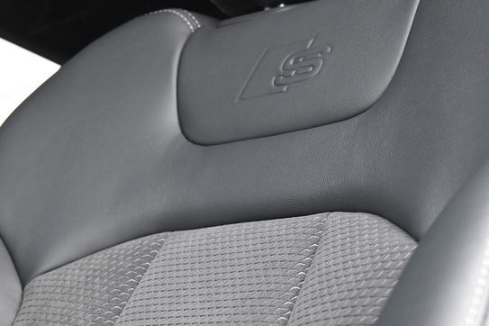 Audi Q7 TDI quattro S Line