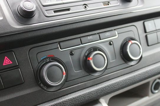 Volkswagen Transporter TDI L2H1 Edition