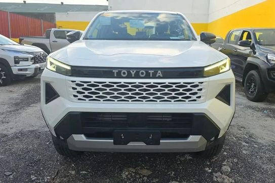 Toyota HiLux mHEV Double Cab Active 4x4 aut