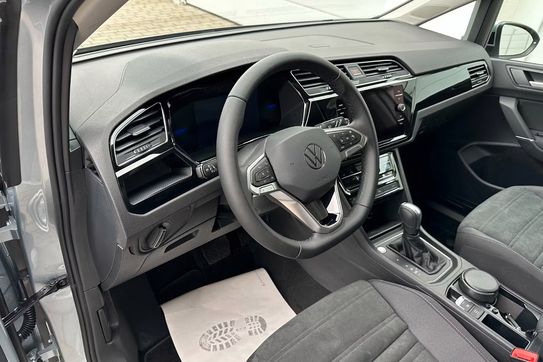 Volkswagen Touran Comfortline Plus 1.5 TSI EVO DSG